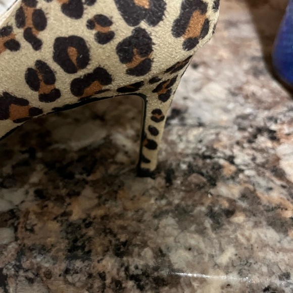 Leopard Print Women’s Heels - Picture 3 of 7